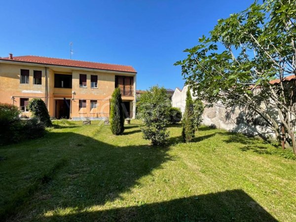casa indipendente in vendita a Buscate