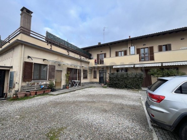 appartamento in vendita a Buscate