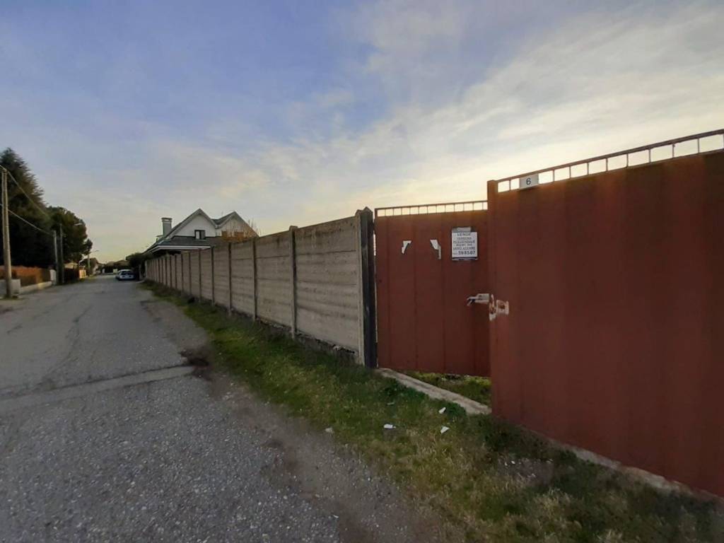 terreno edificabile in vendita a Buscate