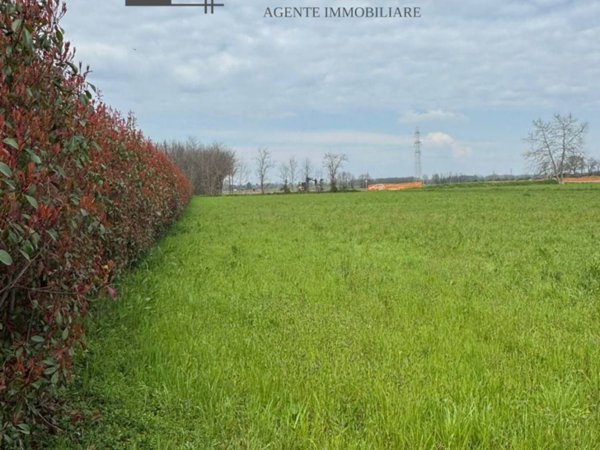 terreno in vendita a Buscate
