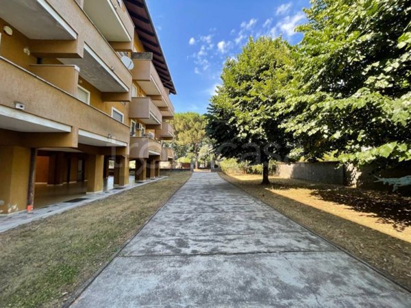 appartamento in vendita a Buscate