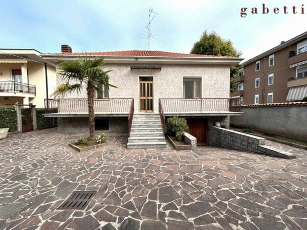 casa indipendente in vendita a Buscate