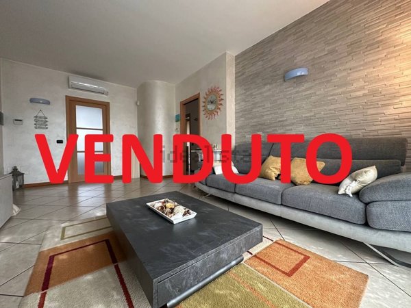 appartamento in vendita a Bussero