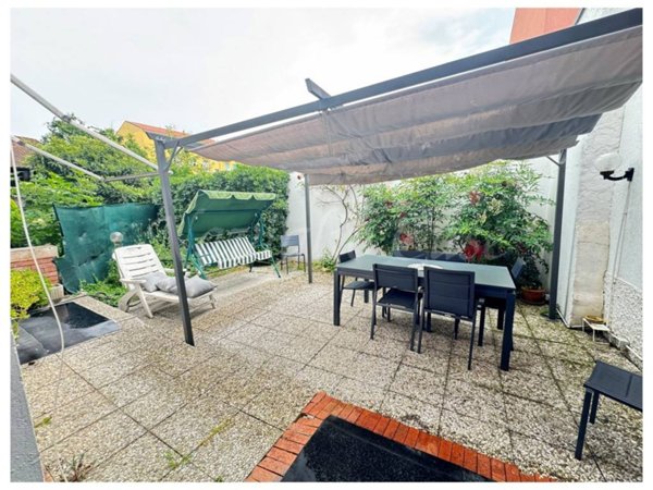 casa indipendente in vendita a Bussero