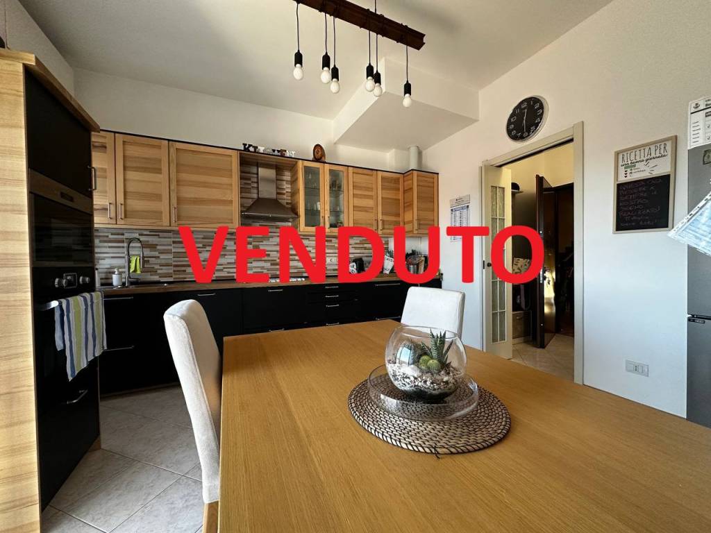appartamento in vendita a Bussero