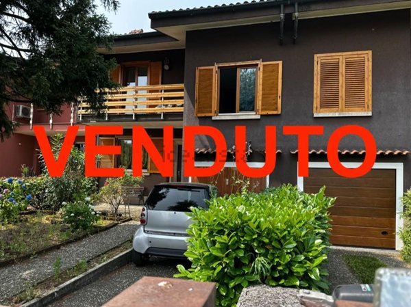 casa indipendente in vendita a Bussero