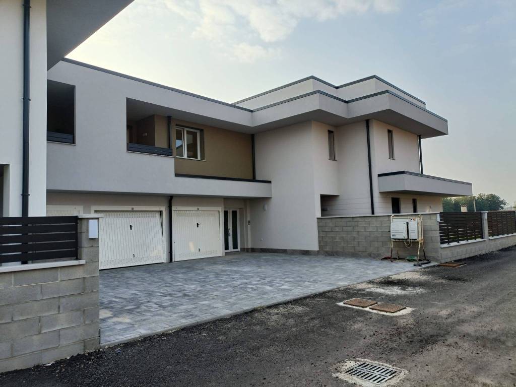 appartamento in vendita a Busto Garolfo