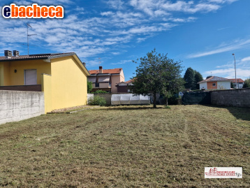 casa indipendente in vendita a Busto Garolfo