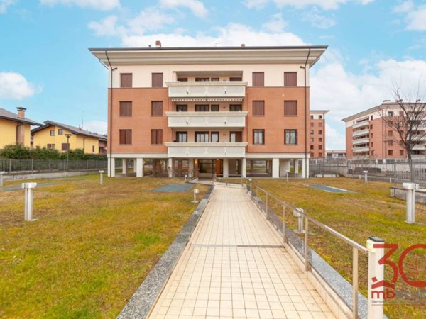 appartamento in vendita a Busto Garolfo