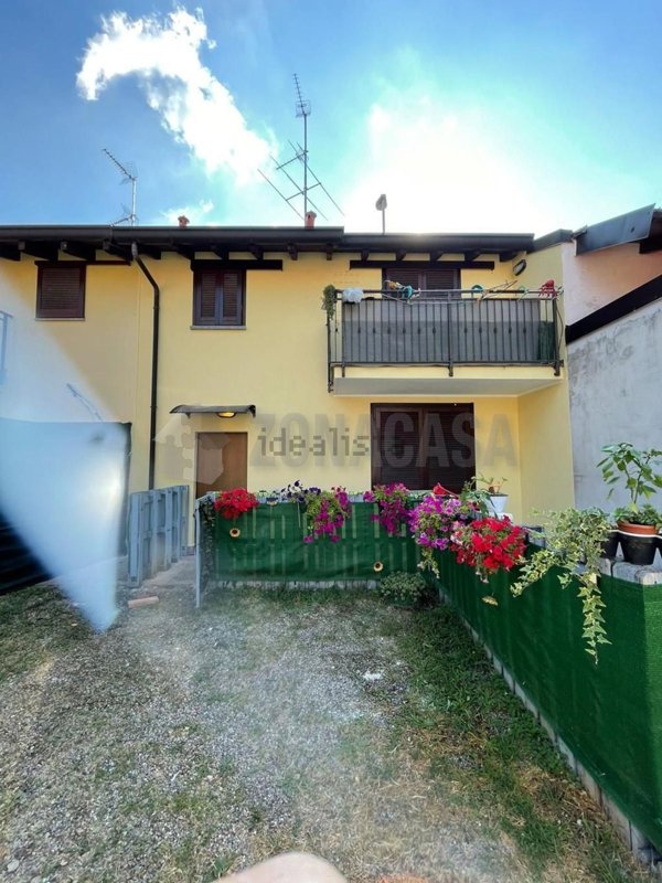 appartamento in vendita a Busto Garolfo