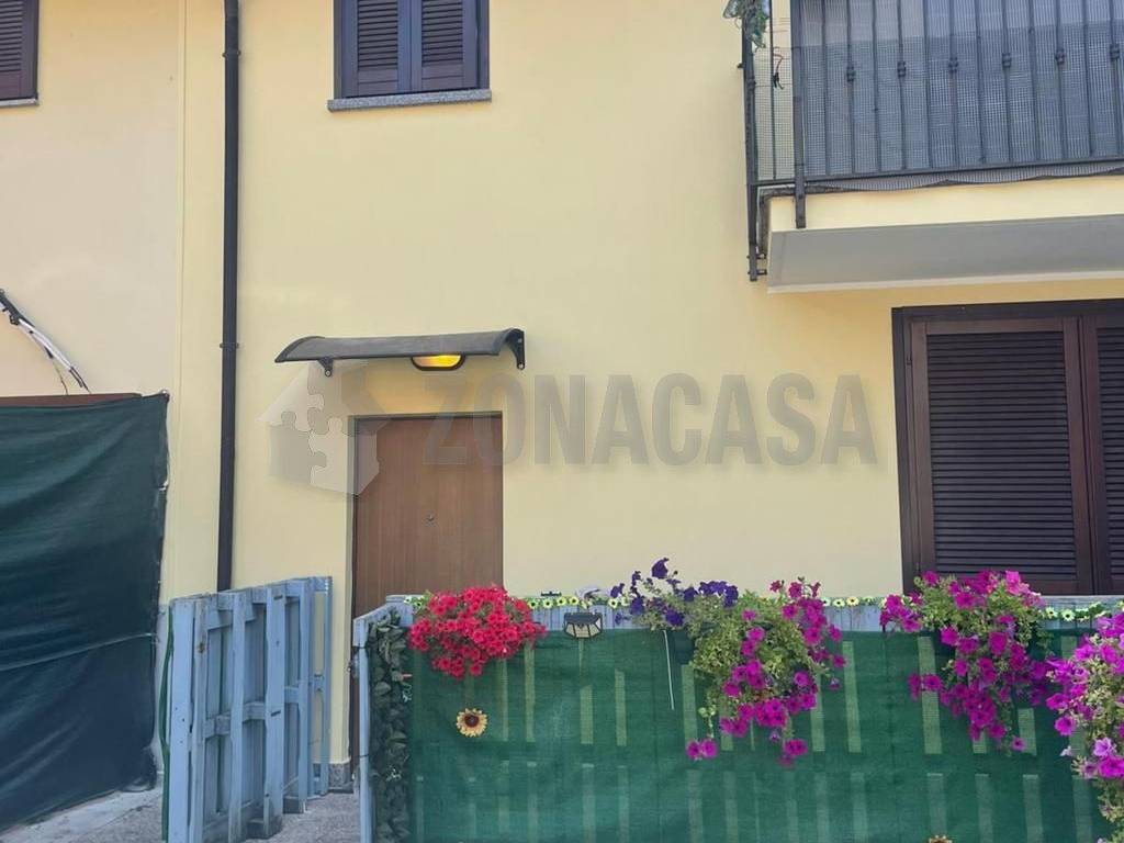 appartamento in vendita a Busto Garolfo