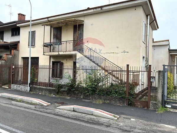 casa indipendente in vendita a Busto Garolfo