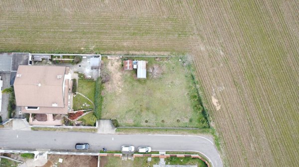 casa semindipendente in vendita a Busto Garolfo in zona Olcella
