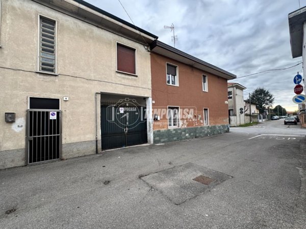 appartamento in vendita a Busto Garolfo