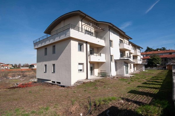appartamento in vendita a Busto Garolfo
