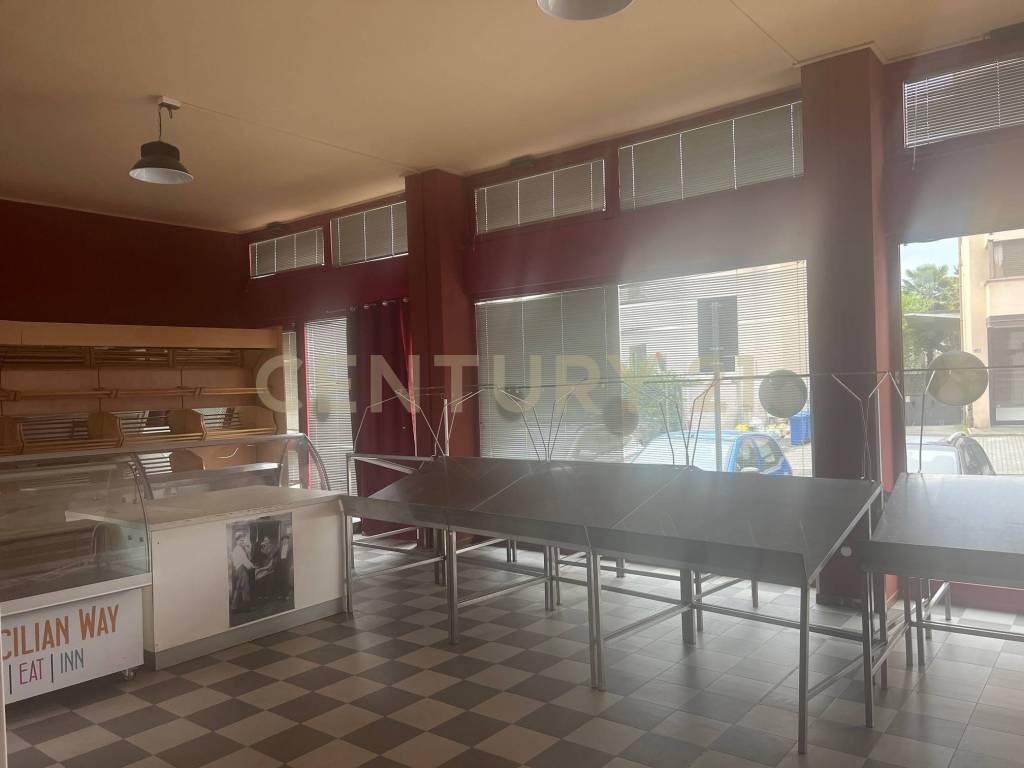 negozio in vendita a Busto Garolfo