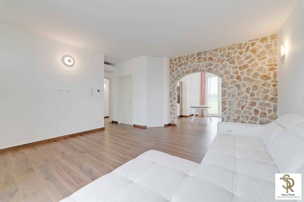 casa indipendente in vendita a Busto Garolfo