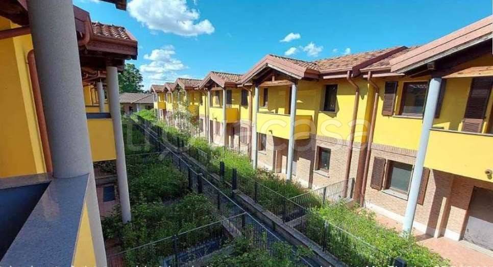 casa indipendente in vendita a Busto Garolfo
