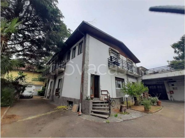 casa indipendente in vendita a Busto Garolfo