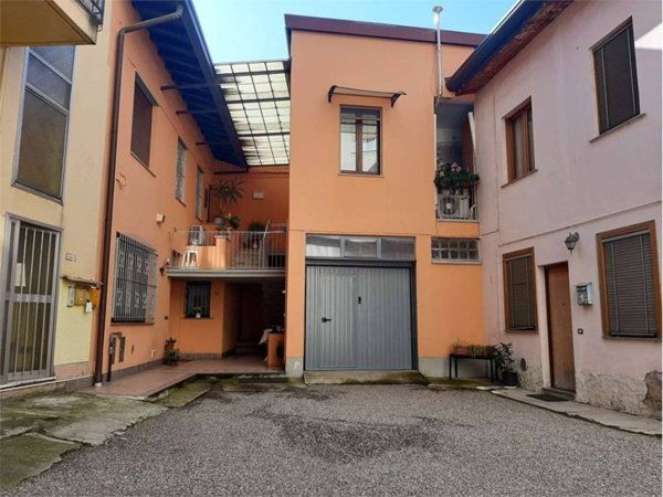 appartamento in vendita a Busto Garolfo