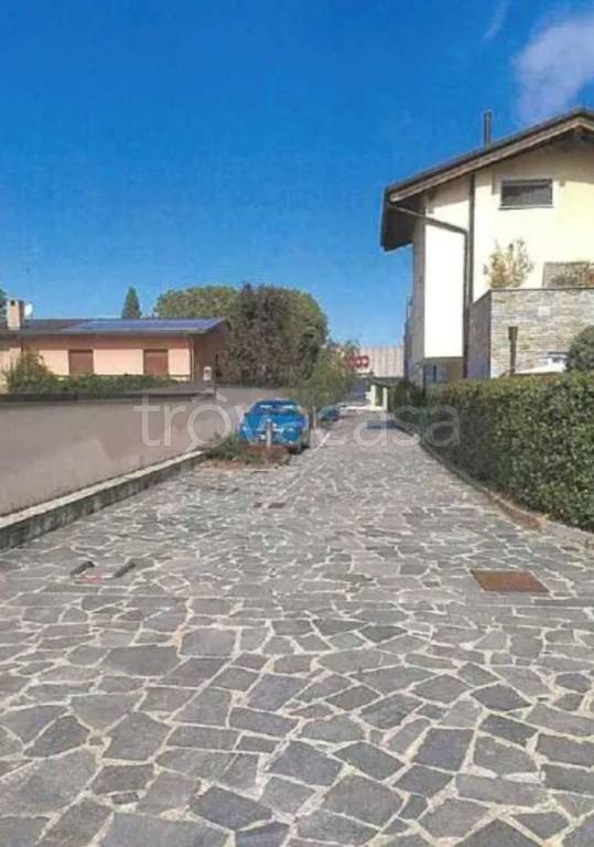 appartamento in vendita a Busto Garolfo