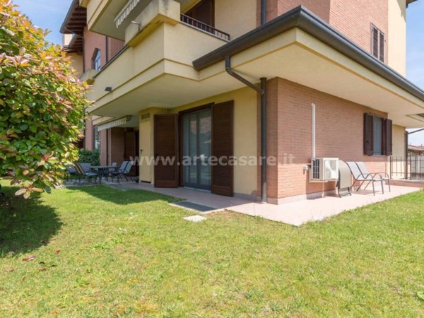 appartamento in vendita a Busto Garolfo in zona Olcella