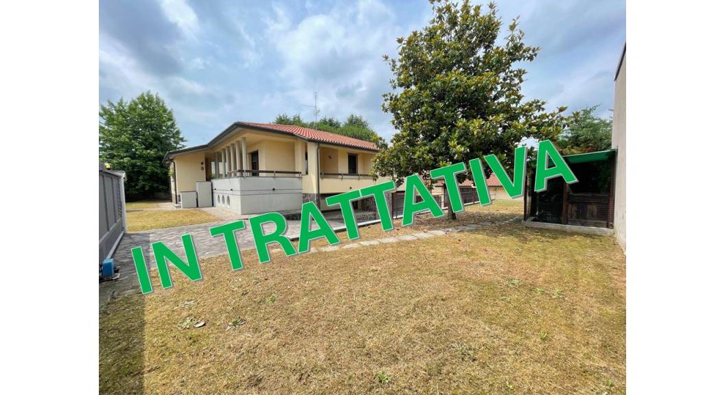casa indipendente in vendita a Busto Garolfo