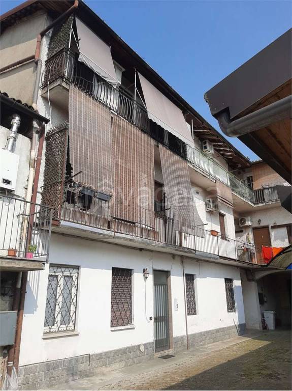 appartamento in vendita a Busto Garolfo