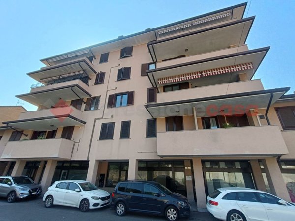 negozio in vendita a Busto Garolfo