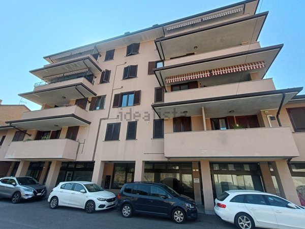 negozio in vendita a Busto Garolfo