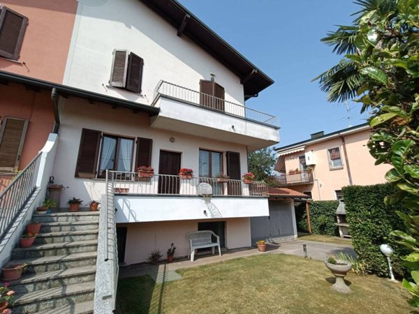 casa indipendente in vendita a Busto Garolfo
