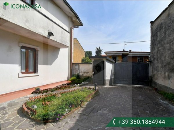 casa indipendente in vendita a Busto Garolfo