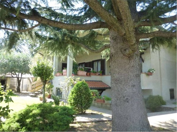 casa indipendente in vendita a Busto Garolfo