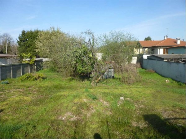 terreno edificabile in vendita a Busto Garolfo