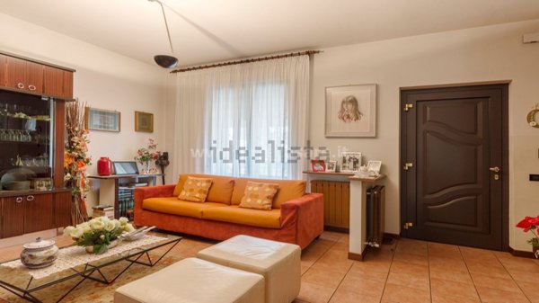 casa indipendente in vendita a Busto Garolfo