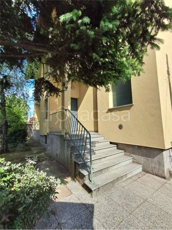 casa indipendente in vendita a Busto Garolfo