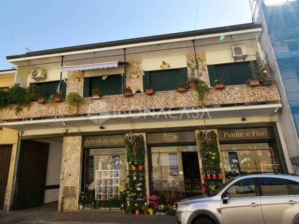 negozio in vendita a Busto Garolfo