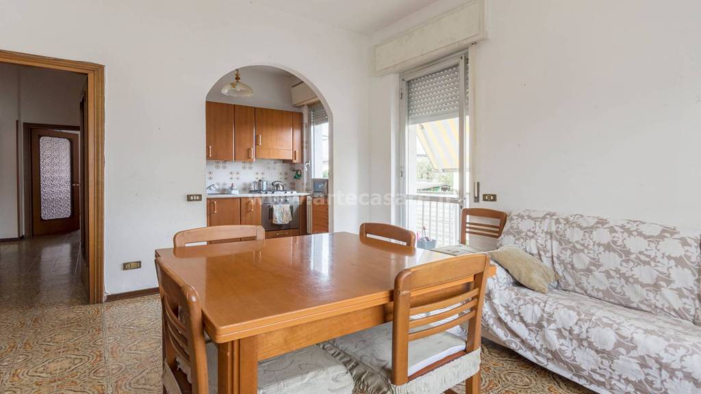 casa indipendente in vendita a Busto Garolfo