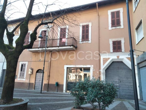 intera palazzina in vendita a Busto Garolfo