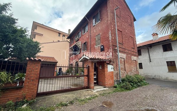 appartamento in vendita a Busto Garolfo
