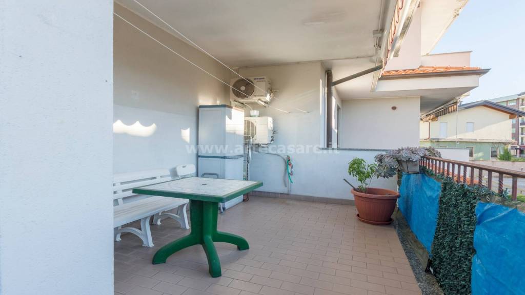 appartamento in vendita a Busto Garolfo