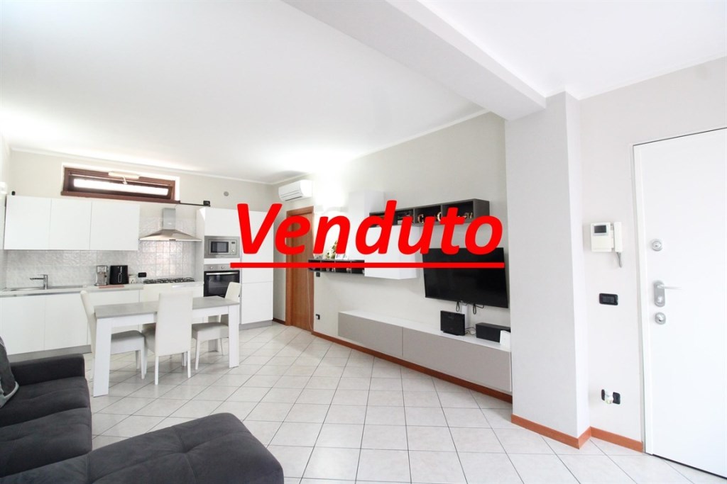 appartamento in vendita a Busto Garolfo in zona Olcella