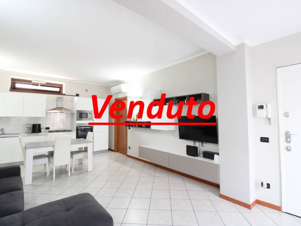 appartamento in vendita a Busto Garolfo in zona Olcella