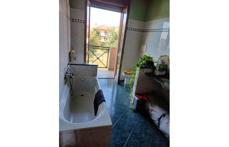 casa indipendente in vendita a Busto Garolfo in zona Olcella