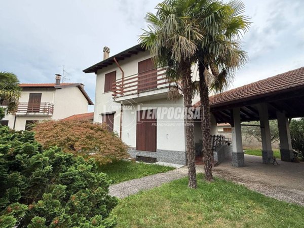 casa indipendente in vendita a Busto Garolfo