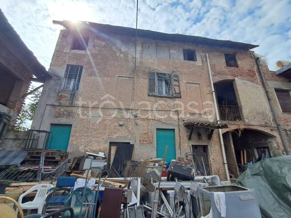 locale di sgombero in vendita a Busto Garolfo