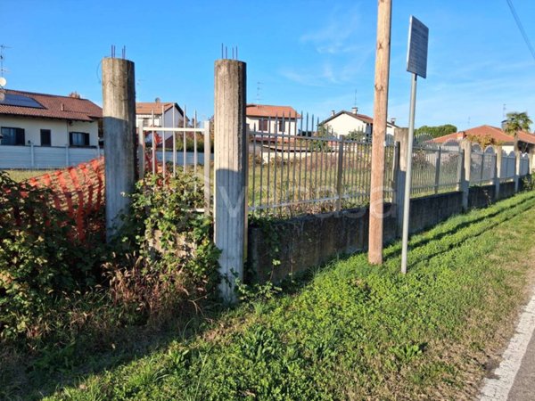 terreno edificabile in vendita a Busto Garolfo