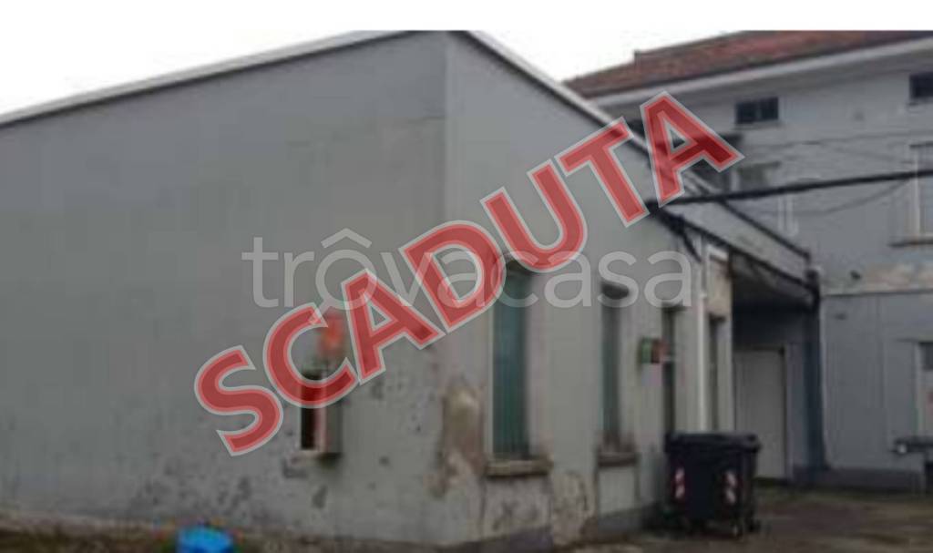 locale commerciale in vendita a Busto Garolfo in zona Olcella