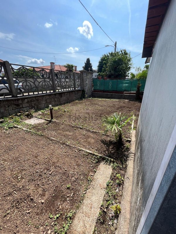 appartamento in vendita a Busto Garolfo