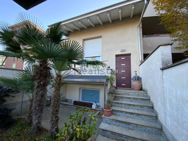 appartamento in vendita a Busto Garolfo